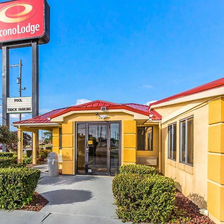 Econo Lodge Norwalk Bagian luar foto