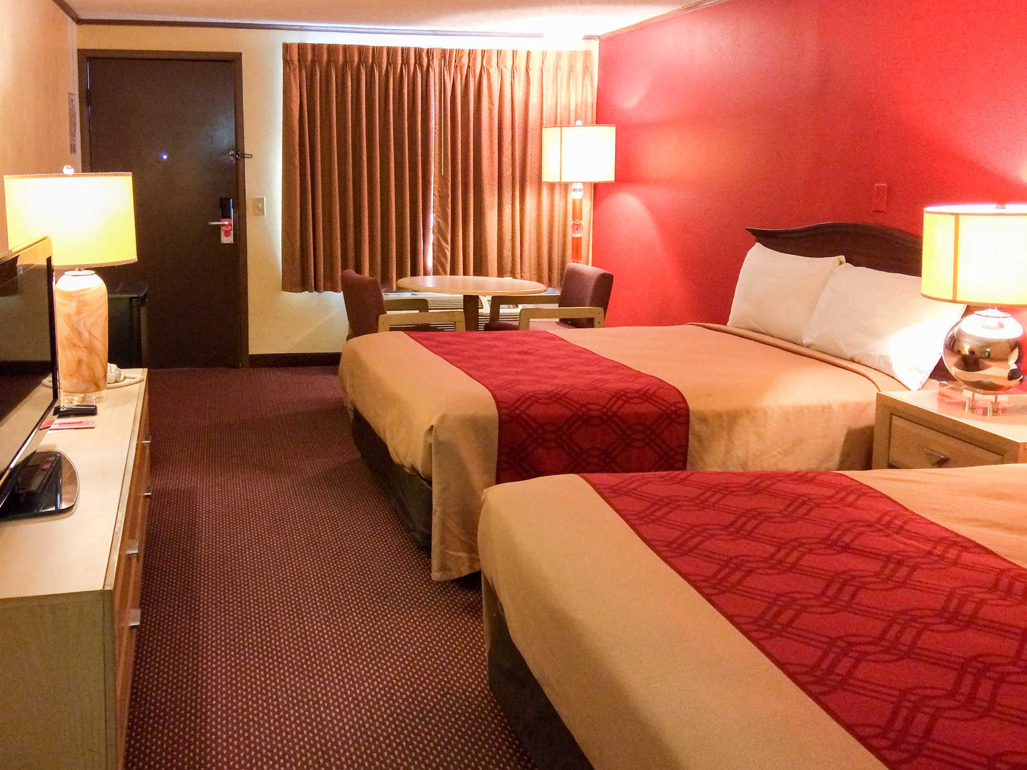 Econo Lodge Norwalk Ruang foto